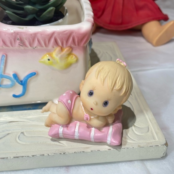 ⚡️5/$25- Vintage My Neil baby carriage planter - Picture 3 of 9